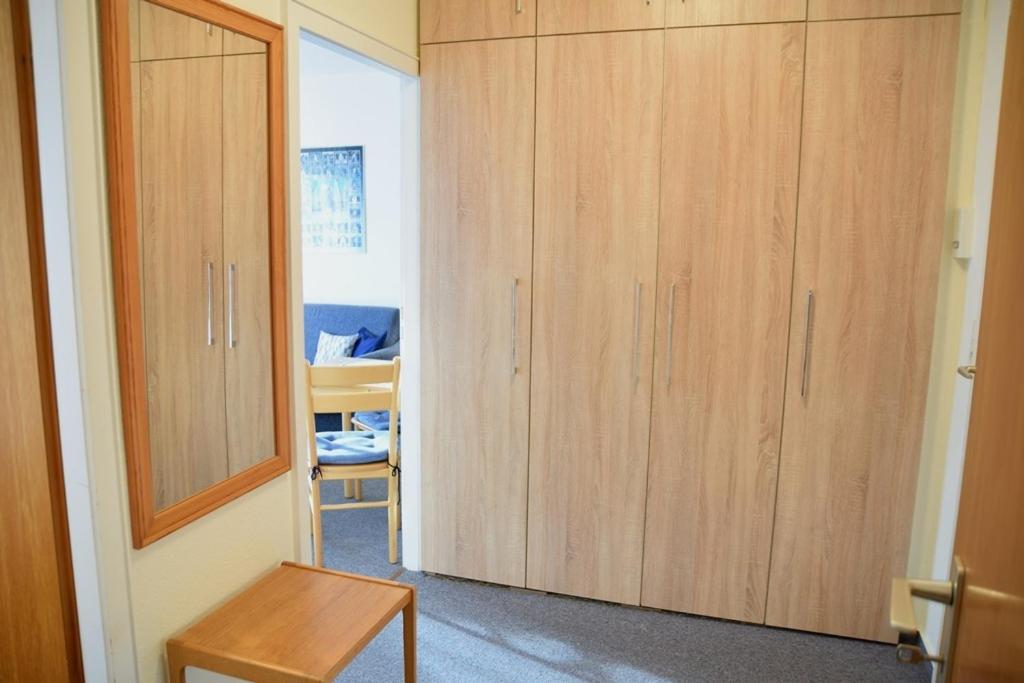 Gemuetliches 2-Zimmer-Appartement Mit Balkon. 韦斯特兰 外观 照片