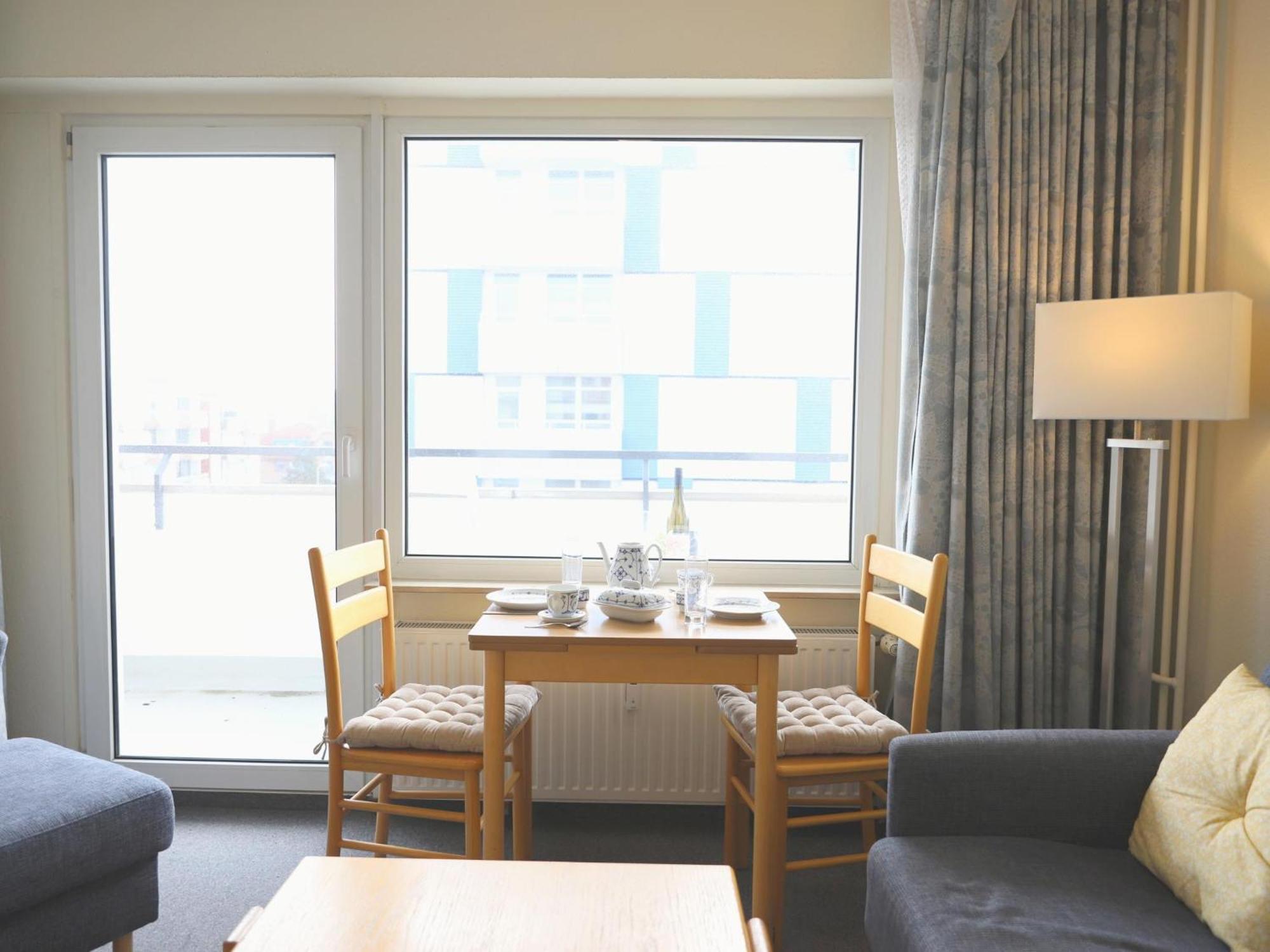 Gemuetliches 2-Zimmer-Appartement Mit Balkon. 韦斯特兰 外观 照片